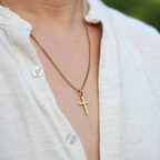 Cross Chain Pendant Gold