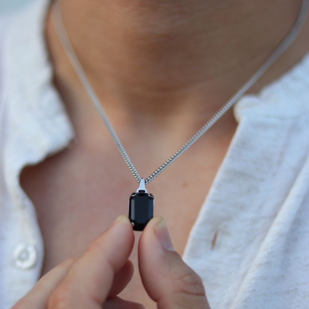 Void Onyx Pendant Silver