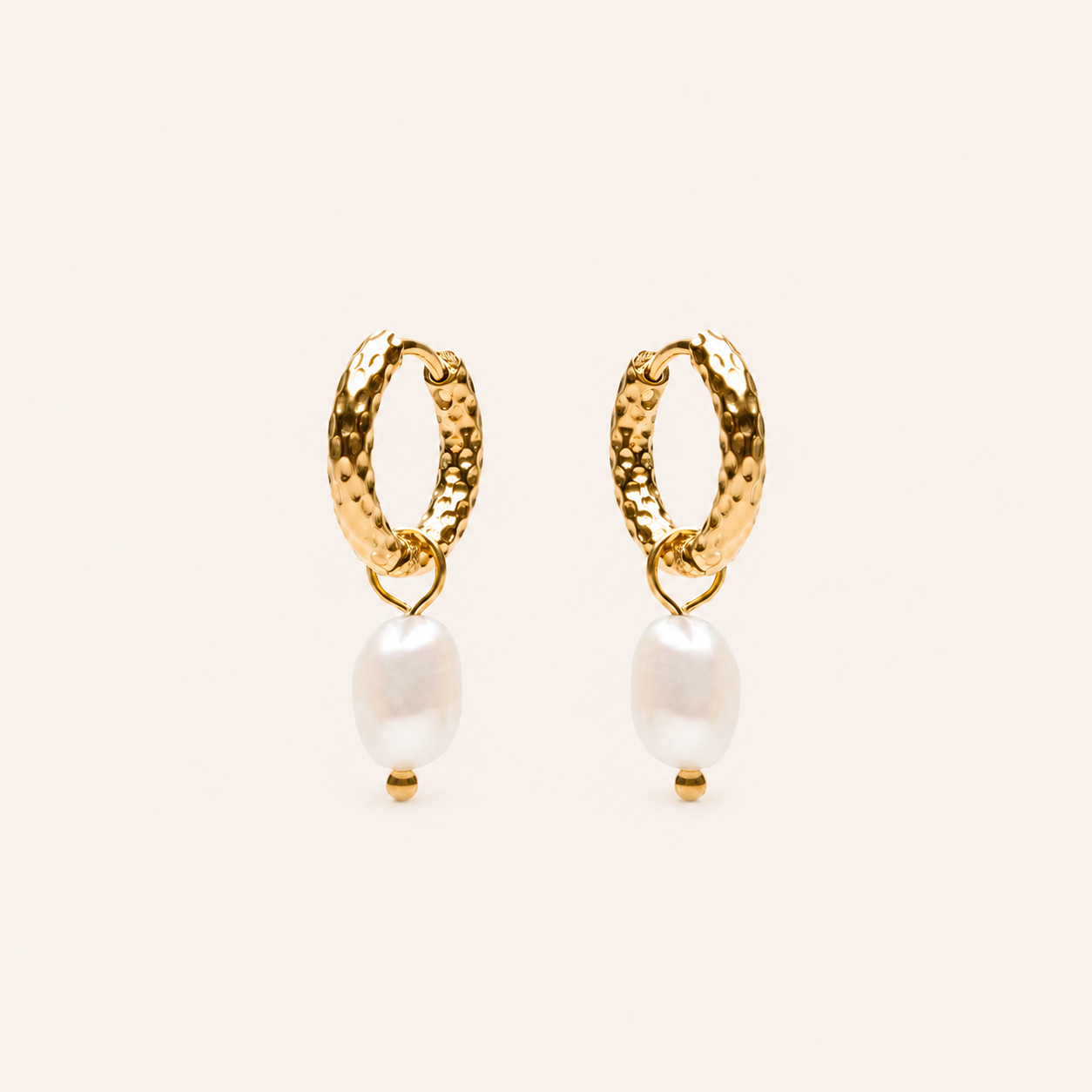 Hammered Pearl Earrings Gold