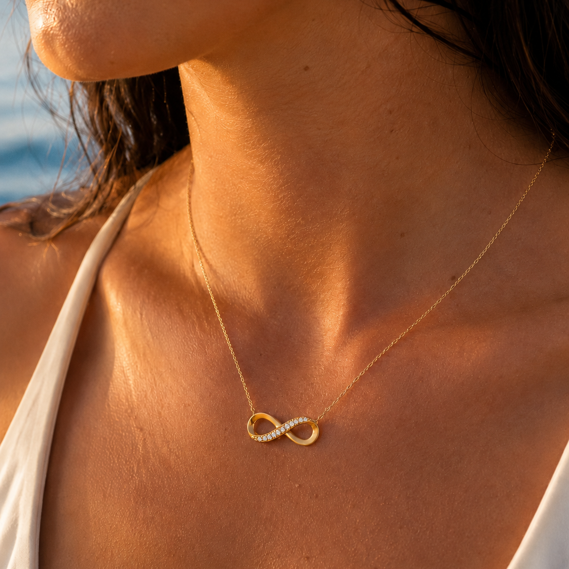 Infinity Pendant Necklace Gold
