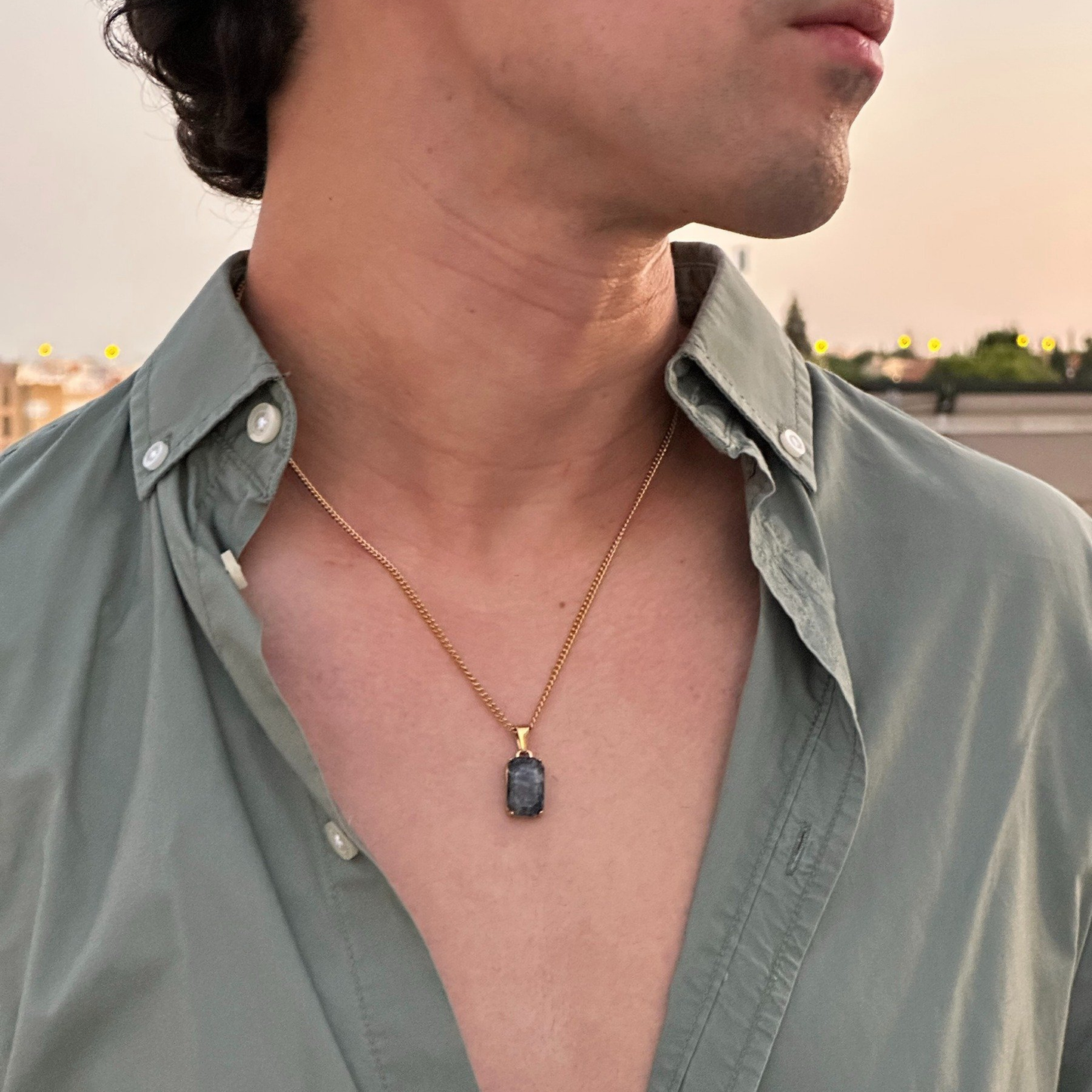 Void Spectrolite Pendant Gold