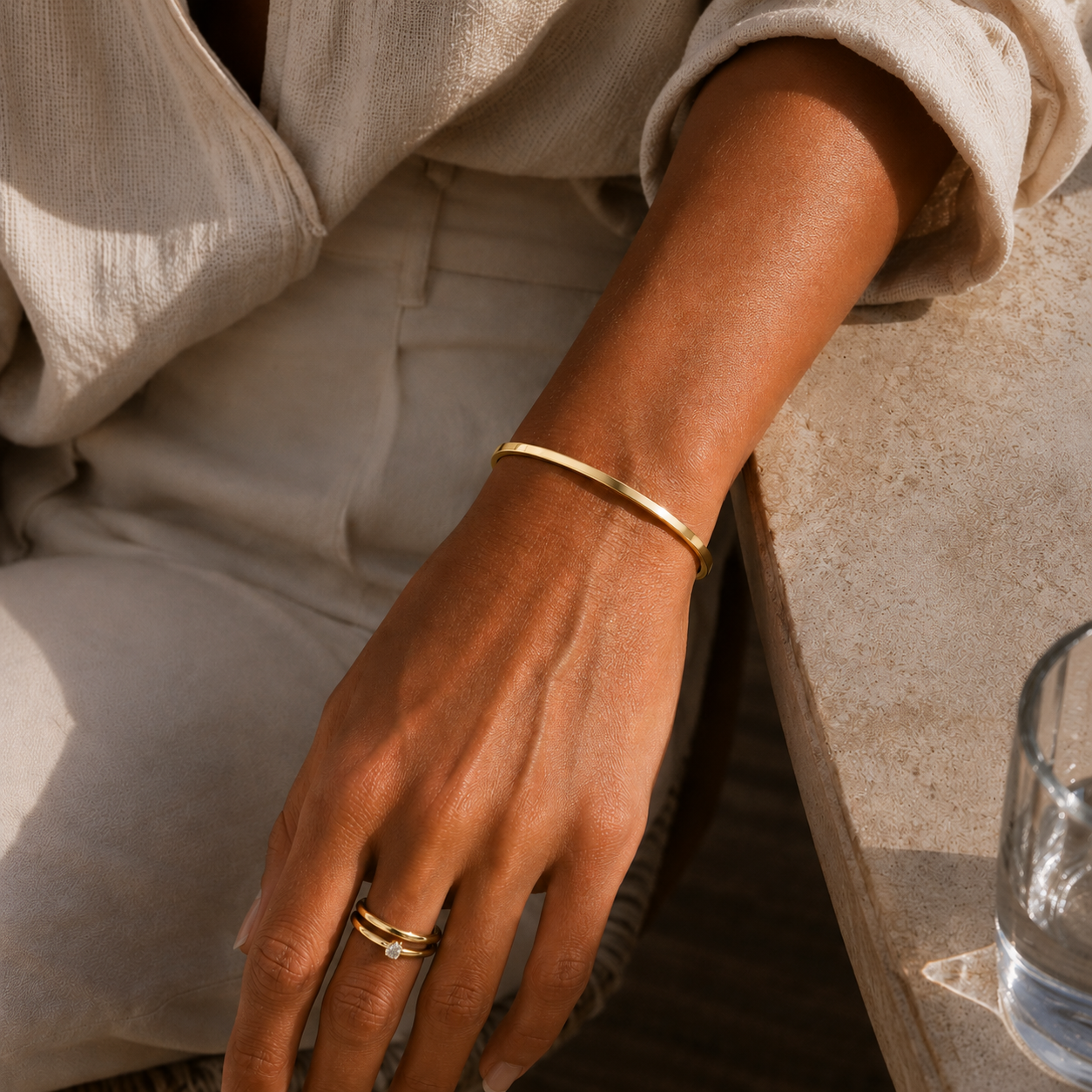Line Cuff Gold