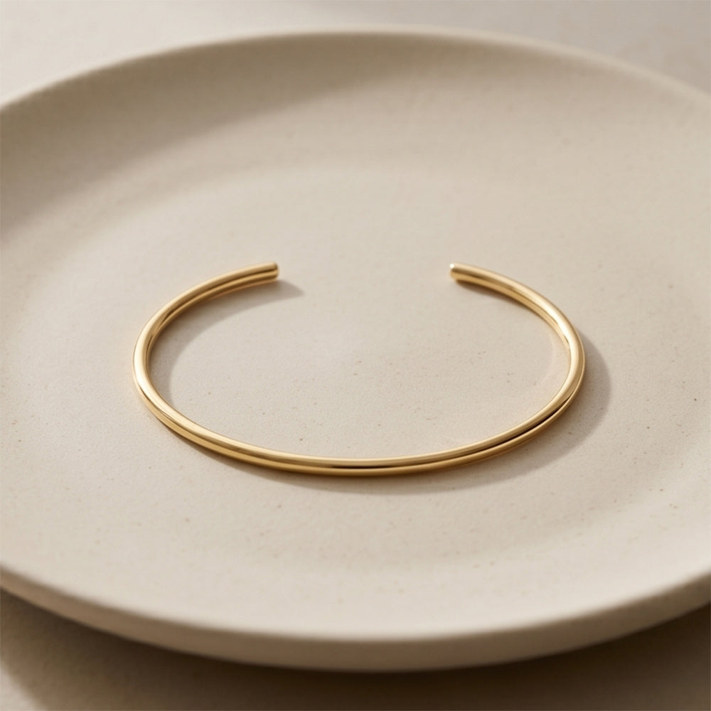 Minimal Cuff Gold
