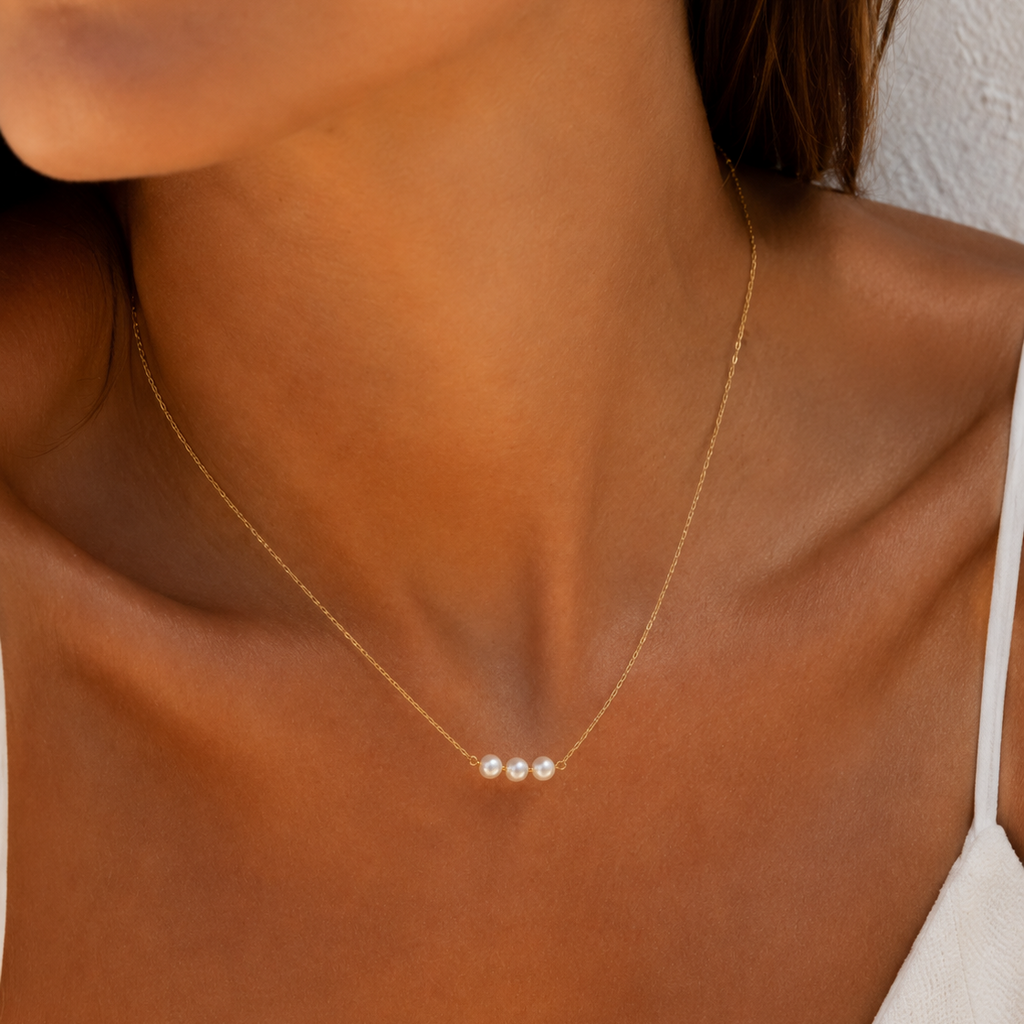 Pearl Trio Necklace Gold