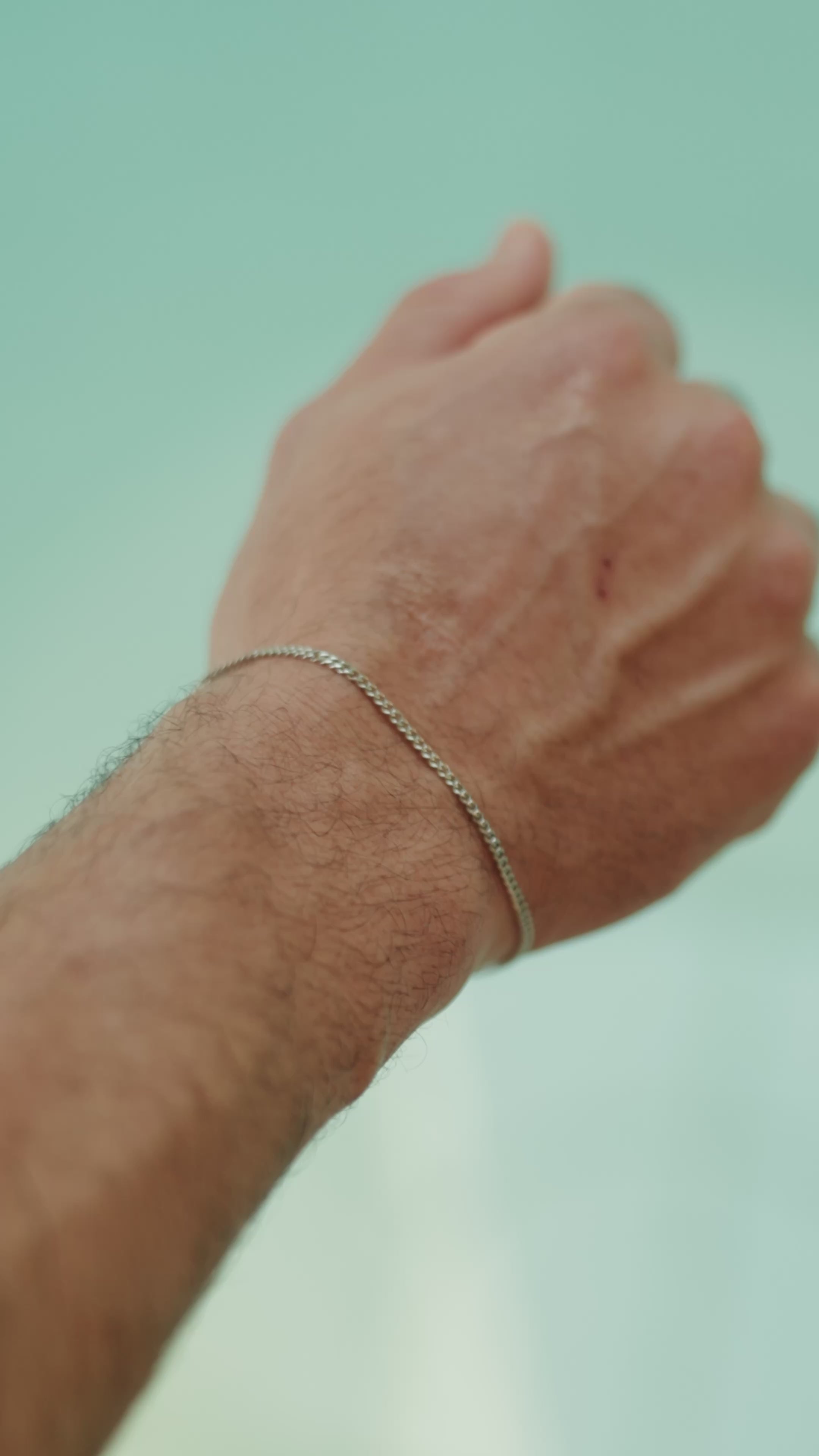 Cuban Link Pulsera Plateada 2MM
