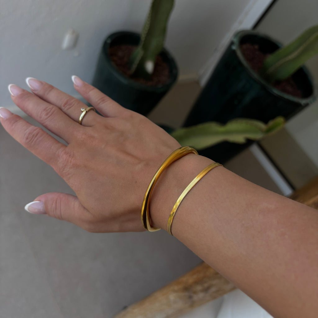 Flow Cuff Gold
